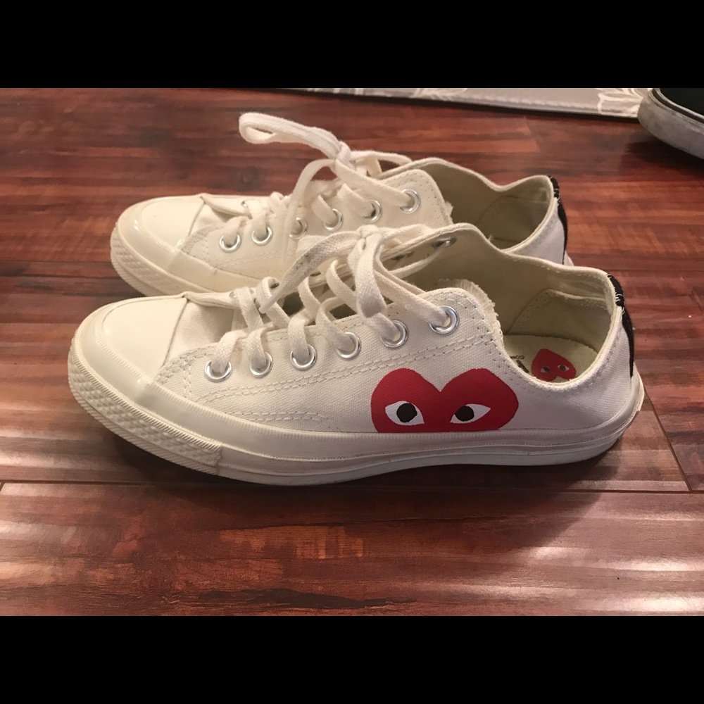 CDG size 7 in women’s, 5 in men’s (ONLY WORN ONCE)